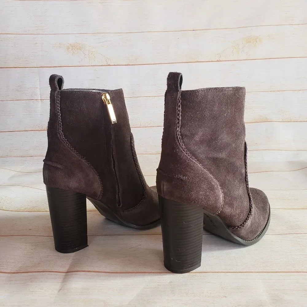 Nine West Suede Block Heel Almond Toe Ankle Boots Booties Dark Brown Size 8M